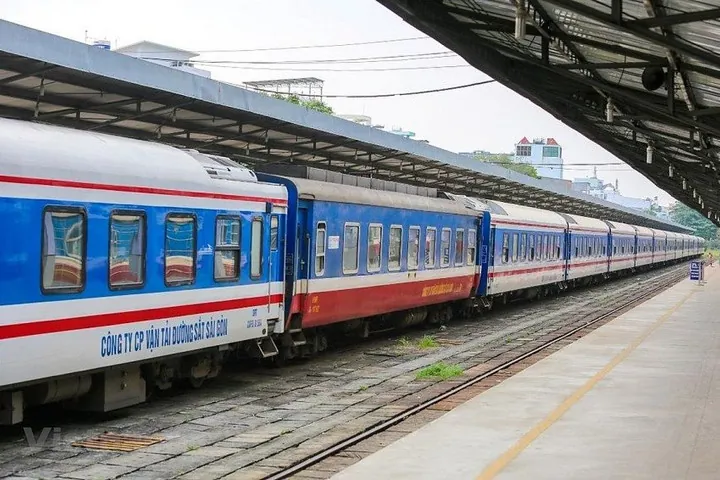 Xem Hình Ảnh Tàu Se1: Thực Tế Khoang Ghế, Toa Xe Và Trải Nghiệm Đi Tàu Cho Hành Khách Xem Hình Ảnh Tàu Se1: Thực Tế Khoang Ghế, Toa Xe Và Trải Nghiệm Đi Tàu Cho Hành Khách
