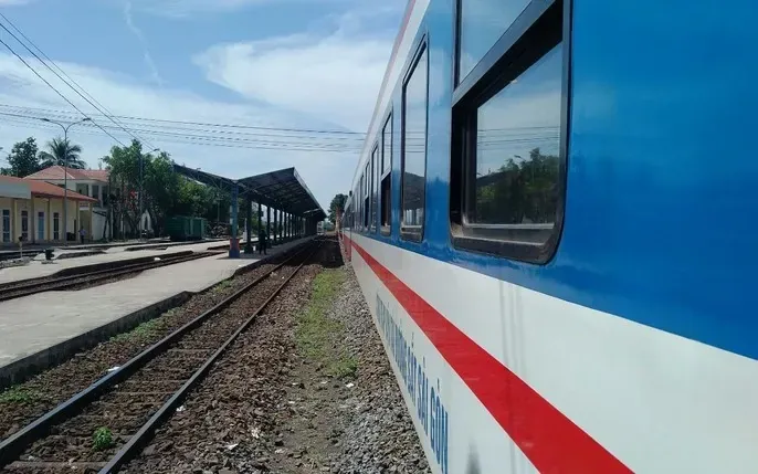 Xem Hình Ảnh Tàu Se1: Thực Tế Khoang Ghế, Toa Xe Và Trải Nghiệm Đi Tàu Cho Hành Khách Xem Hình Ảnh Tàu Se1: Thực Tế Khoang Ghế, Toa Xe Và Trải Nghiệm Đi Tàu Cho Hành Khách