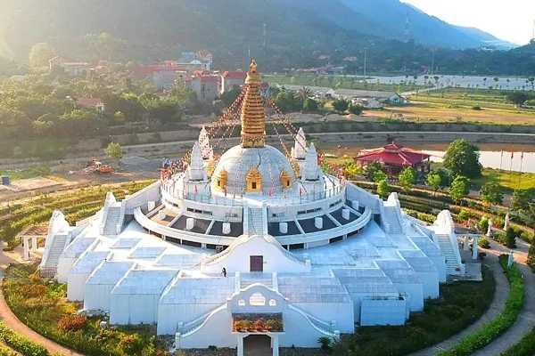 Chiêm Ngưỡng Bộ Hình Ảnh Tây Thiên Tam Đảo: Thiền Viện Trúc Lâm Và Danh Thắng Tâm Linh Cho Người Yêu Du Lịch Việt
