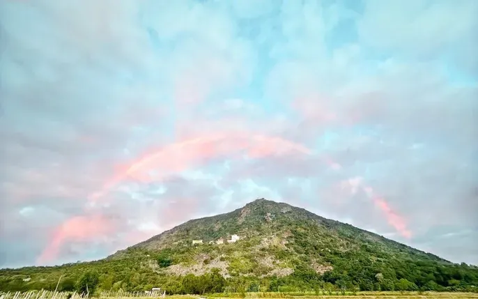 Khám Phá Hình Ảnh Thánh Mẫu Trong Tín Ngưỡng Thờ Mẫu Việt Nam Dành Cho Người Tìm Hiểu Văn Hóa Tâm Linh
