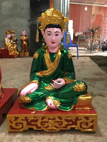 Khám Phá Hình Ảnh Thánh Mẫu Trong Tín Ngưỡng Thờ Mẫu Việt Nam Dành Cho Người Tìm Hiểu Văn Hóa Tâm Linh