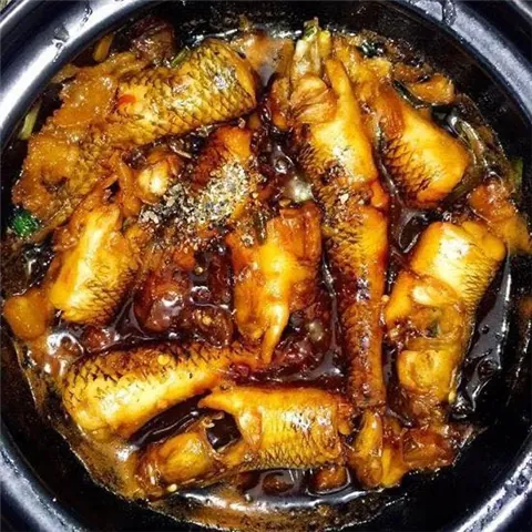 Xem & Tải Hình Ảnh Thỏ Quay Da Giòn Rắc Mè Chuẩn Vị Cho Người Đam Mê Ẩm Thực