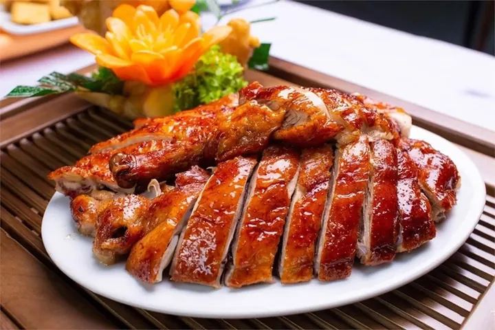 Xem & Tải Hình Ảnh Thỏ Quay Da Giòn Rắc Mè Chuẩn Vị Cho Người Đam Mê Ẩm Thực