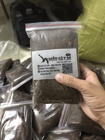 Khám Phá Hình Ảnh Thuốc Lào Đẹp Và Điếu Cày Truyền Thống Cho Người Yêu Văn Hóa Quê