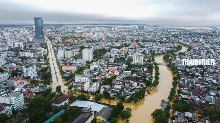Khám Phá Hình Ảnh Tp Huế: Tổng Hợp Kho Ảnh Cố Đô Và Gợi Ý Địa Điểm Chụp Cho Du Khách