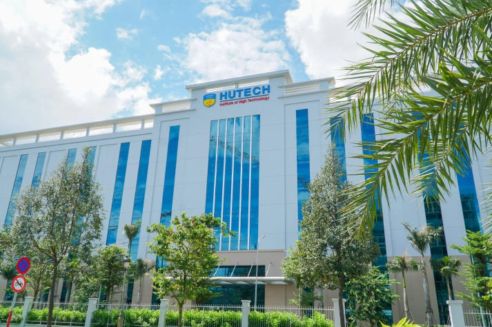 Hình Ảnh Trường Đại Học Kiến Trúc Tp.hcm: Bộ Sưu Tập Đầy Đủ Cho Sinh Viên, Cựu Sinh Viên & Người Yêu Kiến Trúc