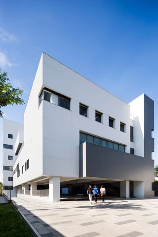 Hình Ảnh Trường Đại Học Kiến Trúc Tp.hcm: Bộ Sưu Tập Đầy Đủ Cho Sinh Viên, Cựu Sinh Viên & Người Yêu Kiến Trúc