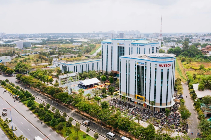 Hình Ảnh Trường Đại Học Kiến Trúc Tp.hcm: Bộ Sưu Tập Đầy Đủ Cho Sinh Viên, Cựu Sinh Viên & Người Yêu Kiến Trúc