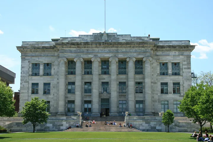 Chiêm Ngưỡng Hình Ảnh Trường Harvard Thực Tế Và Toàn Cảnh Khuôn Viên Dành Cho Sinh Viên Quốc Tế Chiêm Ngưỡng Hình Ảnh Trường Harvard Thực Tế Và Toàn Cảnh Khuôn Viên Dành Cho Sinh Viên Quốc Tế