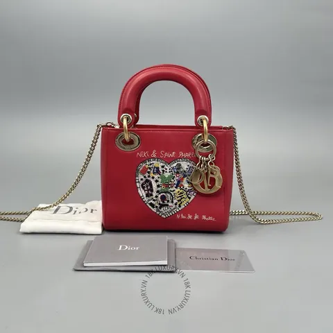 Xem Hình Ảnh Túi Dior Chính Hãng: Các Mẫu Biểu Tượng Và Thiết Kế Nổi Bật Cho Tín Đồ Thời Trang Xem Hình Ảnh Túi Dior Chính Hãng: Các Mẫu Biểu Tượng Và Thiết Kế Nổi Bật Cho Tín Đồ Thời Trang