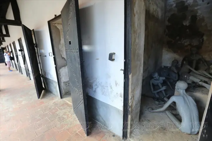 Hình Ảnh Nhà Tù Côn Đảo: Khám Phá Từng Góc Khuất Của “địa Ngục Trần Gian” Hình Ảnh Nhà Tù Côn Đảo: Khám Phá Từng Góc Khuất Của “địa Ngục Trần Gian”