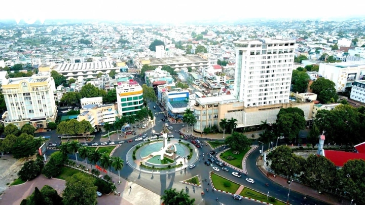 30+ Hình Ảnh Đẹp Về Thành Phố Buôn Ma Thuột: Bộ Sưu Tập Độc Đáo Dành Cho Người Yêu Du Lịch & Nhiếp Ảnh 30+ Hình Ảnh Đẹp Về Thành Phố Buôn Ma Thuột: Bộ Sưu Tập Độc Đáo Dành Cho Người Yêu Du Lịch & Nhiếp Ảnh
