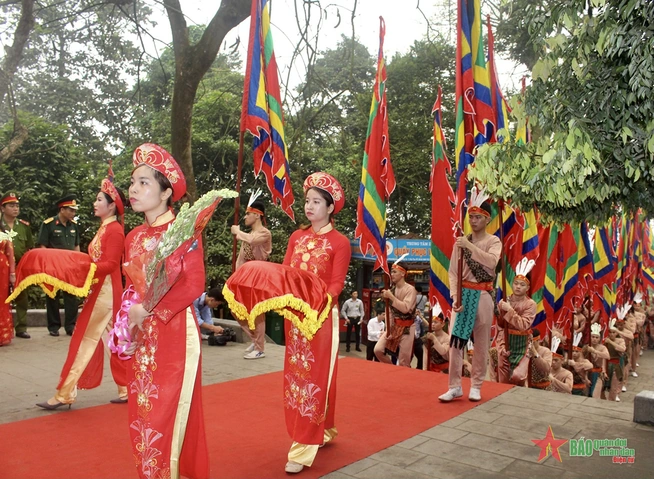 Hình Ảnh Về Tín Ngưỡng Thờ Cúng Hùng Vương: Tài Nguyên Miễn Phí Dành Cho Nhà Nghiên Cứu & Người Yêu Văn Hoá
