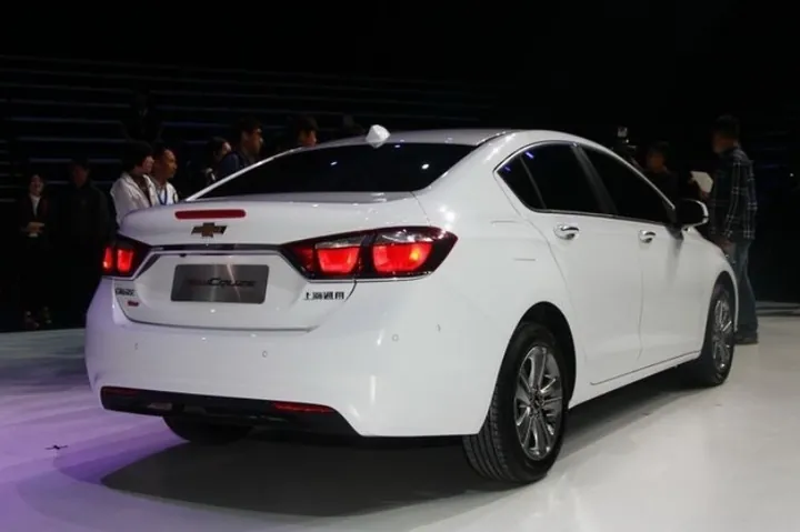 Xem Và Tải Hình Ảnh Xe Chevrolet Đẹp, Đa Dòng Từ Spark Đến Colorado Cho Người Yêu Xe