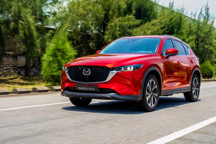 Chiêm Ngưỡng Hình Ảnh Xe Cx5: Bộ Sưu Tập Ngoại Thất, Nội Thất Và Các Phiên Bản Mazda Cx-5 Cho Người Mua Xe Tại Việt Nam