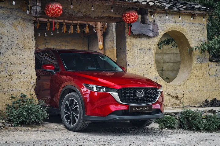 Chiêm Ngưỡng Hình Ảnh Xe Cx5: Bộ Sưu Tập Ngoại Thất, Nội Thất Và Các Phiên Bản Mazda Cx-5 Cho Người Mua Xe Tại Việt Nam