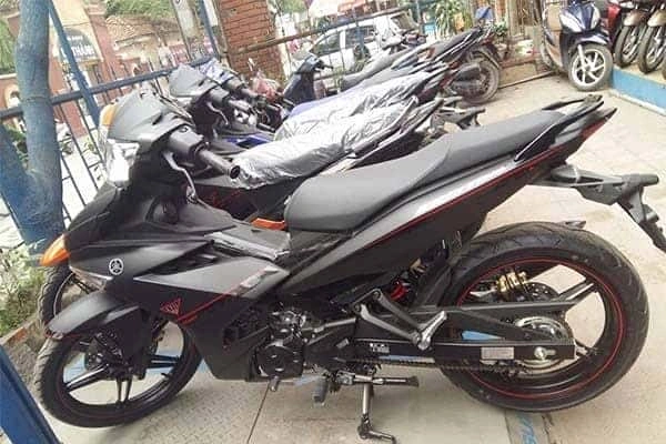 Hình Ảnh Xe Yamaha Exciter 150 Đen Nhám: Tất Cả Những Gì Bạn Cần Biết (dành Cho Người Yêu Xe Côn Tay) Hình Ảnh Xe Yamaha Exciter 150 Đen Nhám: Tất Cả Những Gì Bạn Cần Biết (dành Cho Người Yêu Xe Côn Tay)