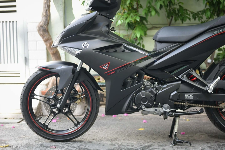 Hình Ảnh Xe Yamaha Exciter 150 Đen Nhám: Tất Cả Những Gì Bạn Cần Biết (dành Cho Người Yêu Xe Côn Tay) Hình Ảnh Xe Yamaha Exciter 150 Đen Nhám: Tất Cả Những Gì Bạn Cần Biết (dành Cho Người Yêu Xe Côn Tay)