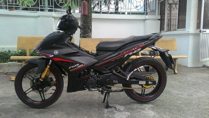 Hình Ảnh Xe Yamaha Exciter 150 Đen Nhám: Tất Cả Những Gì Bạn Cần Biết (dành Cho Người Yêu Xe Côn Tay) Hình Ảnh Xe Yamaha Exciter 150 Đen Nhám: Tất Cả Những Gì Bạn Cần Biết (dành Cho Người Yêu Xe Côn Tay)