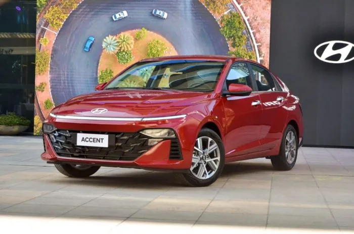 Xem Hình Ảnh Thực Tế Các Dòng Xe Hyundai Phổ Biến Tại Việt Nam Cho Người Mua Xe Xem Hình Ảnh Thực Tế Các Dòng Xe Hyundai Phổ Biến Tại Việt Nam Cho Người Mua Xe