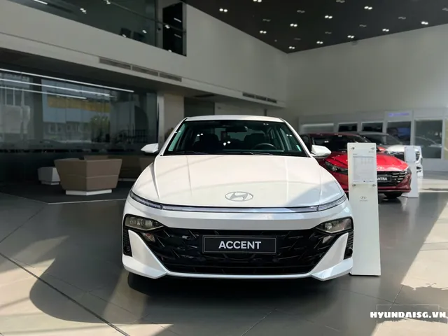 Xem Hình Ảnh Thực Tế Các Dòng Xe Hyundai Phổ Biến Tại Việt Nam Cho Người Mua Xe Xem Hình Ảnh Thực Tế Các Dòng Xe Hyundai Phổ Biến Tại Việt Nam Cho Người Mua Xe