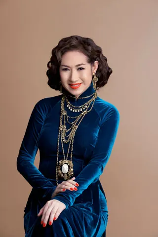Xem Hình Ảnh Ý Lan: Tổng Hợp Ảnh Danh Ca Từ Thời Trẻ Đến Hiện Tại Cho Người Hâm Mộ Xem Hình Ảnh Ý Lan: Tổng Hợp Ảnh Danh Ca Từ Thời Trẻ Đến Hiện Tại Cho Người Hâm Mộ