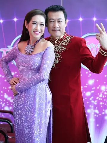 Xem Hình Ảnh Ý Lan: Tổng Hợp Ảnh Danh Ca Từ Thời Trẻ Đến Hiện Tại Cho Người Hâm Mộ Xem Hình Ảnh Ý Lan: Tổng Hợp Ảnh Danh Ca Từ Thời Trẻ Đến Hiện Tại Cho Người Hâm Mộ