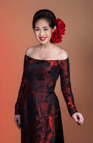 Xem Hình Ảnh Ý Lan: Tổng Hợp Ảnh Danh Ca Từ Thời Trẻ Đến Hiện Tại Cho Người Hâm Mộ Xem Hình Ảnh Ý Lan: Tổng Hợp Ảnh Danh Ca Từ Thời Trẻ Đến Hiện Tại Cho Người Hâm Mộ