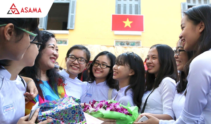 Hình Ảnh Ý Nghĩa Về Thầy Cô: Bộ Sưu Tập Đầy Cảm Xúc Để Tri Ân Ngày 20/11 Dành Cho Học Sinh & Giáo Viên