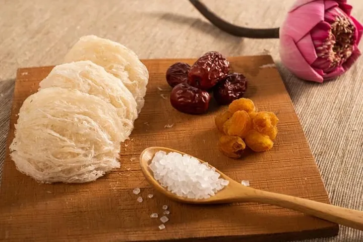 Tổng Hợp Xem Và Phân Biệt Hình Ảnh Yến Thật, Yến Giả Và Tổ Yến Cho Người Mua Tổng Hợp Xem Và Phân Biệt Hình Ảnh Yến Thật, Yến Giả Và Tổ Yến Cho Người Mua