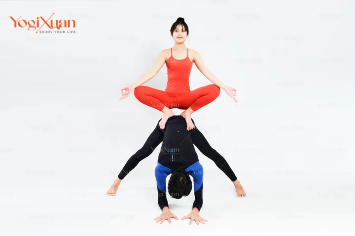 Khám Phá Hình Ảnh Yoga Đôi Đẹp Và Các Tư Thế Cho Cặp Đôi Và Bạn Thân