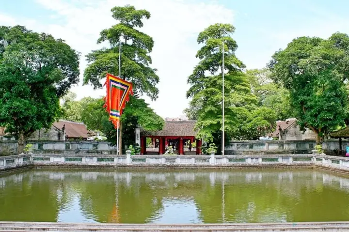 Khám Phá Hồ Giám (hồ Văn) Trong Quần Thể Văn Miếu – Quốc Tử Giám Tại Đống Đa, Hà Nội Khám Phá Hồ Giám (hồ Văn) Trong Quần Thể Văn Miếu – Quốc Tử Giám Tại Đống Đa, Hà Nội