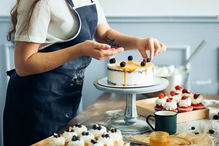 Học Làm Bánh Gato Ở Hà Nội: Top 10 Trung Tâm Uy Tín + Hướng Dẫn Chọn Lớp Học Phù Hợp Học Làm Bánh Gato Ở Hà Nội: Top 10 Trung Tâm Uy Tín + Hướng Dẫn Chọn Lớp Học Phù Hợp