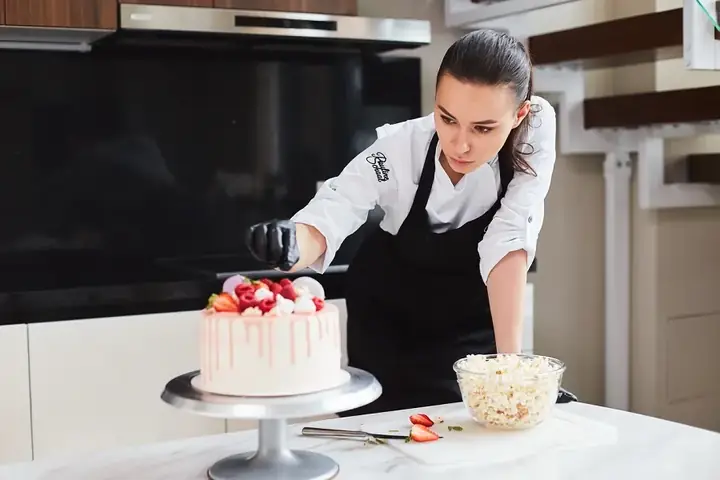 Học Làm Bánh Gato Ở Hà Nội: Top 10 Trung Tâm Uy Tín + Hướng Dẫn Chọn Lớp Học Phù Hợp Học Làm Bánh Gato Ở Hà Nội: Top 10 Trung Tâm Uy Tín + Hướng Dẫn Chọn Lớp Học Phù Hợp