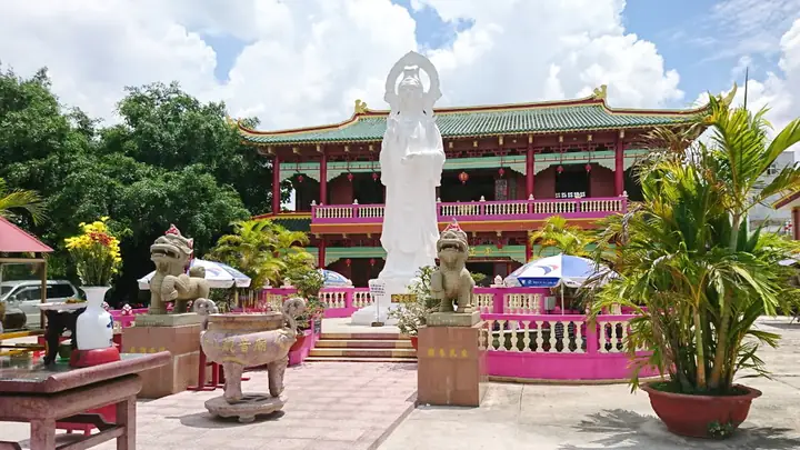 Khám Phá Hội Quán Sùng Chính Quận 5: Địa Chỉ, Đặc Điểm Và Kinh Nghiệm Tham Quan Khám Phá Hội Quán Sùng Chính Quận 5: Địa Chỉ, Đặc Điểm Và Kinh Nghiệm Tham Quan