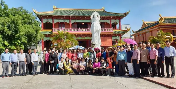 Khám Phá Hội Quán Sùng Chính Quận 5: Địa Chỉ, Đặc Điểm Và Kinh Nghiệm Tham Quan Khám Phá Hội Quán Sùng Chính Quận 5: Địa Chỉ, Đặc Điểm Và Kinh Nghiệm Tham Quan