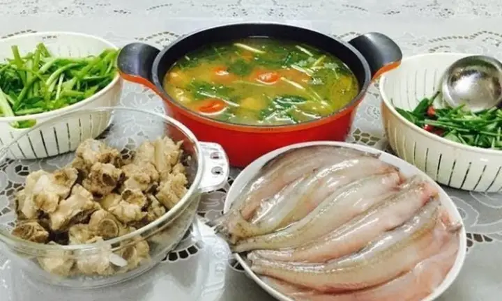 Cách Nấu Lẩu Cá Khoai Ngon, Chua Cay, Mềm Tan – Hướng Dẫn Chi Tiết Từng Bước Cách Nấu Lẩu Cá Khoai Ngon, Chua Cay, Mềm Tan – Hướng Dẫn Chi Tiết Từng Bước