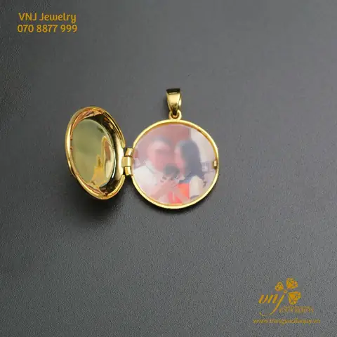 Hướng Dẫn In Ảnh Lên Mặt Dây Chuyền: Các Bước Thực Hiện Và Nơi Đặt In Uy Tín