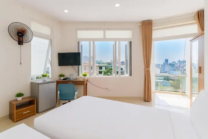 Khám Phá Khách Sạn Ban Mai Quận 10: Đánh Giá, Phòng, Tiện Nghi & Cách Đặt Phòng Khám Phá Khách Sạn Ban Mai Quận 10: Đánh Giá, Phòng, Tiện Nghi & Cách Đặt Phòng