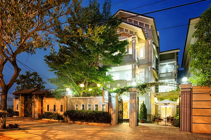 Tìm Hiểu Thông Tin Và Cập Nhật Giá Mai Boutique Villa Đà Nẵng - Khách Sạn Boutique Gần Biển