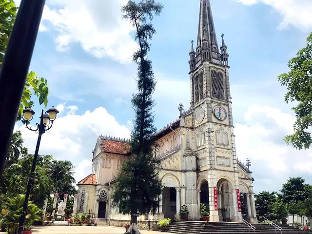 Khám Phá Khu Du Lịch Cái Bè Tiền Giang: Các Điểm Đến Nổi Bật Cho Du Khách Khám Phá Khu Du Lịch Cái Bè Tiền Giang: Các Điểm Đến Nổi Bật Cho Du Khách