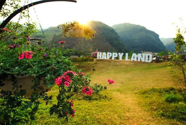 Khám Phá Khu Du Lịch Happy Land Mộc Châu: Vị Trí, Giá Vé Và Kinh Nghiệm Tham Quan