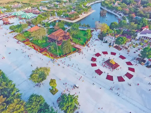 Khám Phá Khu Vui Chơi Happy Land Bến Lức: Thiên Đường Giải Trí Và Văn Hóa Việt Thu Nhỏ Cho Người Yêu Du Lịch Gần Sài Gòn Khám Phá Khu Vui Chơi Happy Land Bến Lức: Thiên Đường Giải Trí Và Văn Hóa Việt Thu Nhỏ Cho Người Yêu Du Lịch Gần Sài Gòn