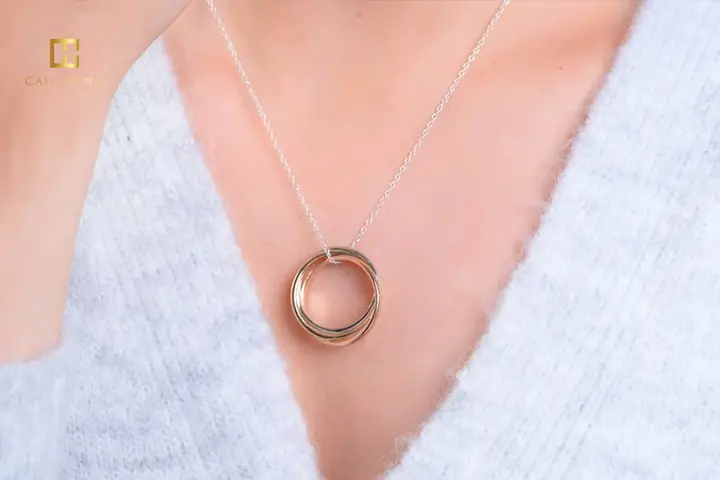Kiêng Đeo Nhẫn Ở Cổ: Có Nên Hay Không? Những Điều Cần Biết