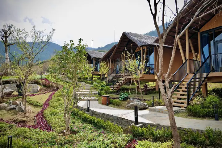 Kinh Nghiệm Du Lịch Le Champ Tú Lệ: Lên Kế Hoạch, Đặt Chỗ & Khám Phá Trọn Gói Cho Chuyến Đi Hoàn Hảo Kinh Nghiệm Du Lịch Le Champ Tú Lệ: Lên Kế Hoạch, Đặt Chỗ & Khám Phá Trọn Gói Cho Chuyến Đi Hoàn Hảo