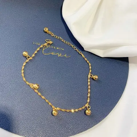 Lắc Chân Vàng 18k: Hướng Dẫn Chọn Mua, Giá Thành Và Bảo Quản Cho Phụ Nữ Hiện Đại