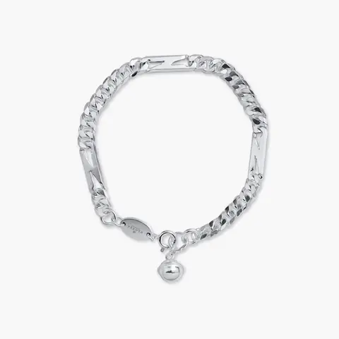 Chọn Mua Lắc Chân Cho Bé Trai Sơ Sinh Loại Nào Tốt Và Những Lưu Ý Cần Biết Chọn Mua Lắc Chân Cho Bé Trai Sơ Sinh Loại Nào Tốt Và Những Lưu Ý Cần Biết