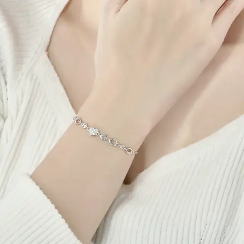 Giá Lắc Tay Bạc Pnj Bao Nhiêu Tiền Theo Từng Dòng Sản Phẩm? Giá Lắc Tay Bạc Pnj Bao Nhiêu Tiền Theo Từng Dòng Sản Phẩm?