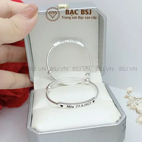 Mua Lắc Tay Em Bé Bạc: Hướng Dẫn Chọn Mẫu, Chất Liệu An Toàn Và Nơi Mua Uy Tín Mua Lắc Tay Em Bé Bạc: Hướng Dẫn Chọn Mẫu, Chất Liệu An Toàn Và Nơi Mua Uy Tín