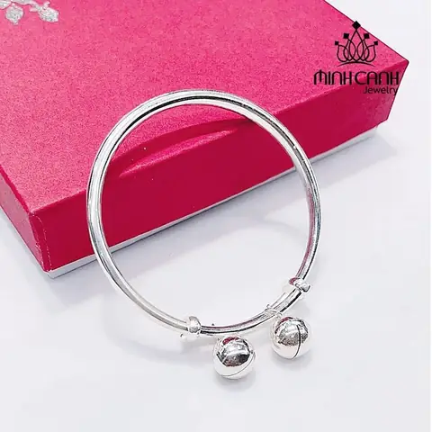 Mua Lắc Tay Em Bé Bạc: Hướng Dẫn Chọn Mẫu, Chất Liệu An Toàn Và Nơi Mua Uy Tín Mua Lắc Tay Em Bé Bạc: Hướng Dẫn Chọn Mẫu, Chất Liệu An Toàn Và Nơi Mua Uy Tín